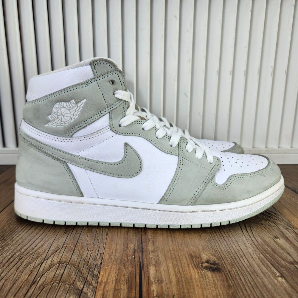Nike Air Jordan 1 Retro Seafoam Sneakers Women's 11 Green White Shoes CD0461-002